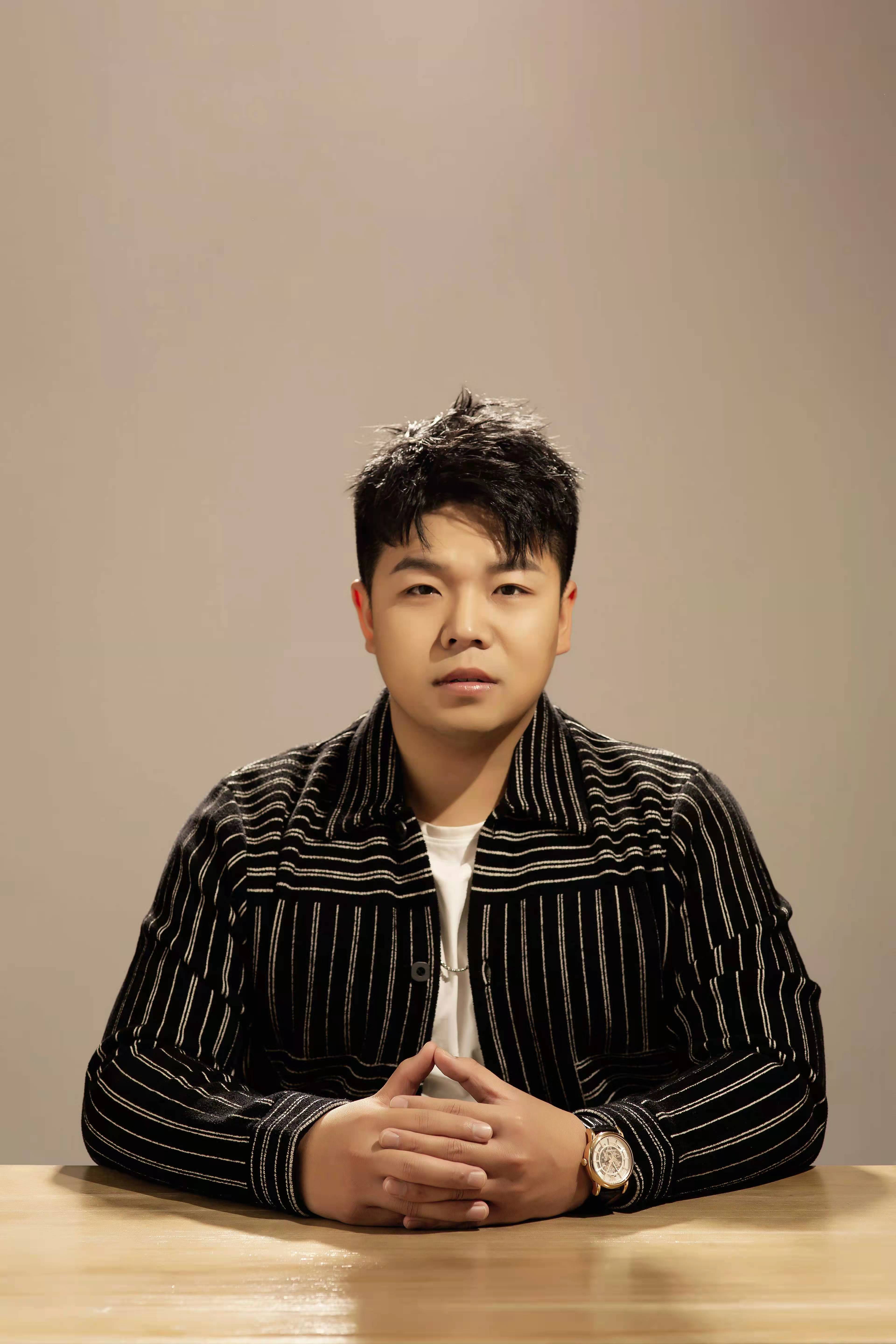 李炳坤个人专业照